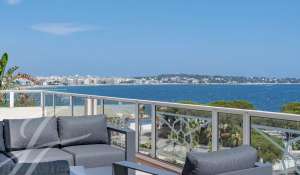 Vente Villa sur toit Golfe-Juan